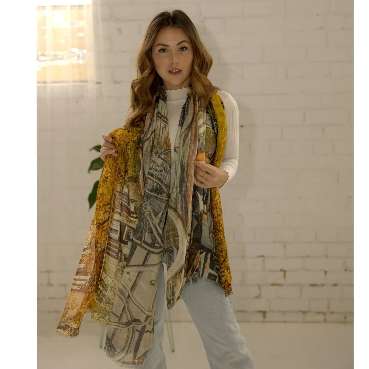 Amazing Amsterdam Luxe Scarf