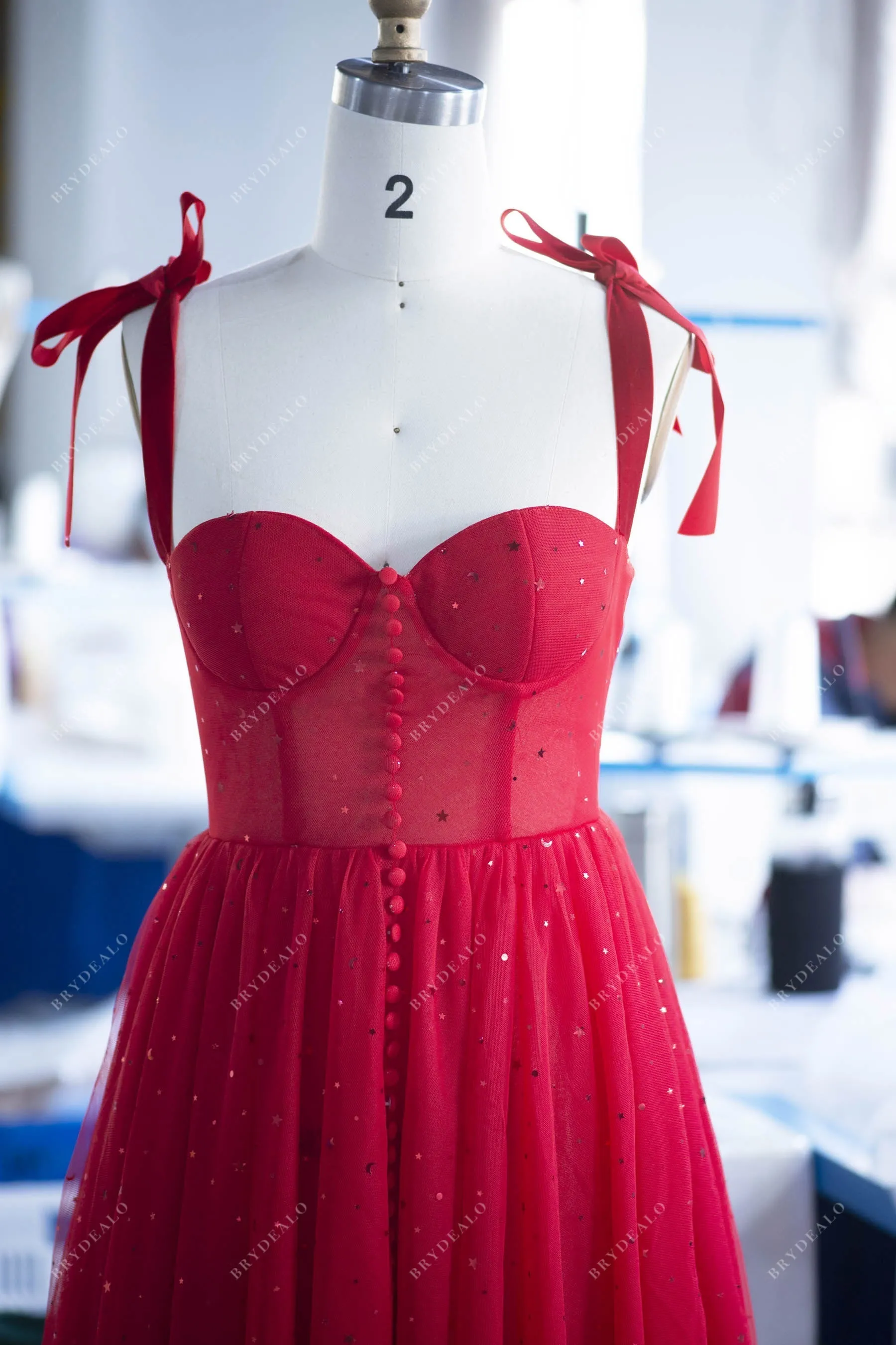 In Stock | Gold Star Red Tulle Tea Length Prom Dress
