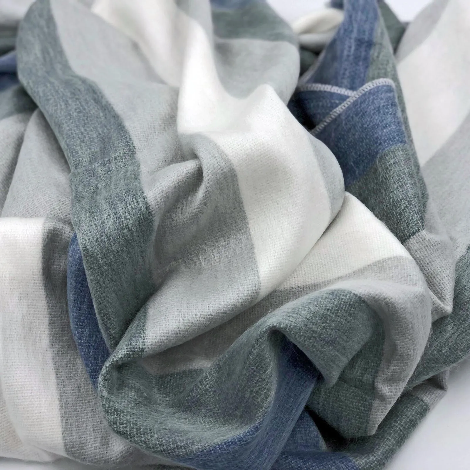 Poguios - Baby Alpaca Wool Throw Blanket / Sofa Cover - Queen 90" x 65" - thick stripes pattern white/blue/gray