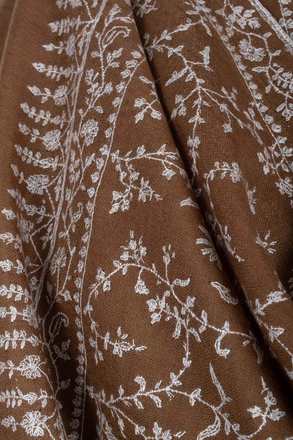 Luxurious White and Brown Sozni Embroidered Pashmina Shawl - AMRAVATI Collection