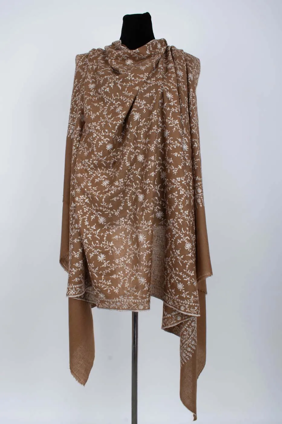 Luxurious White and Brown Sozni Embroidered Pashmina Shawl - AMRAVATI Collection