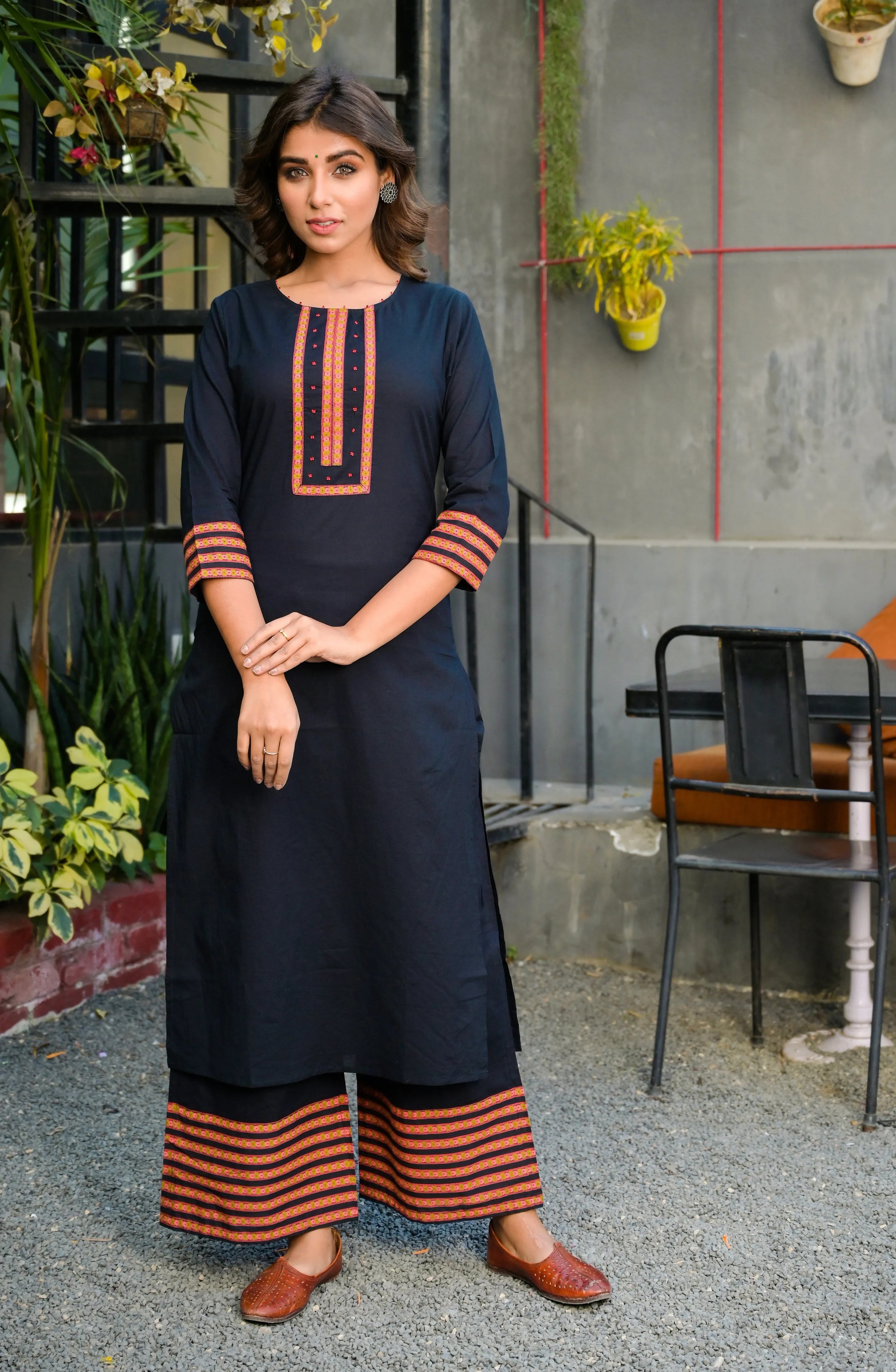 Women Black And Peach Printed Dupatta Set